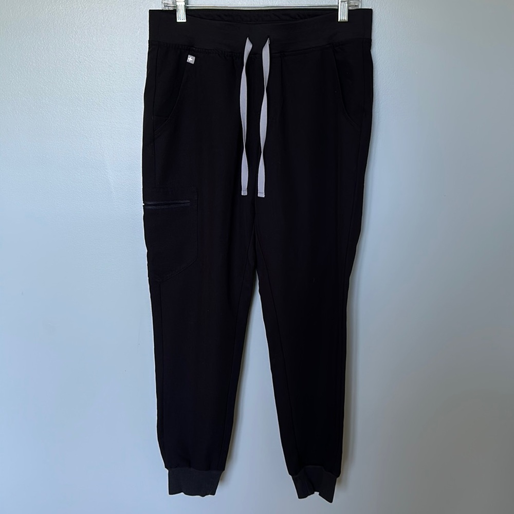 Black Figs scrub pants